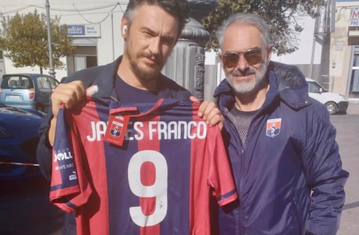 James Franco a Taranto per girare un film, le foto diventano virali