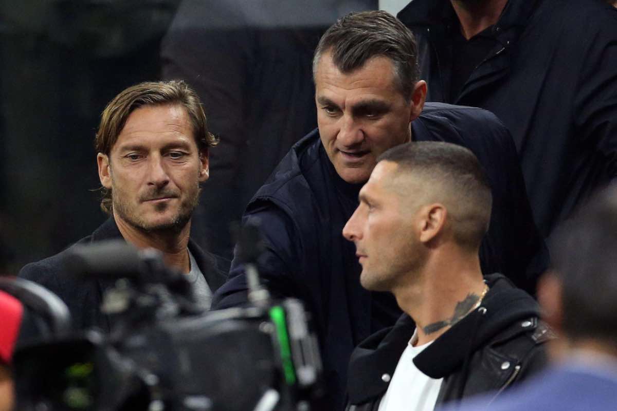 Vieri vuota il sacco su Francesco Totti: "L'hanno fatto smettere"