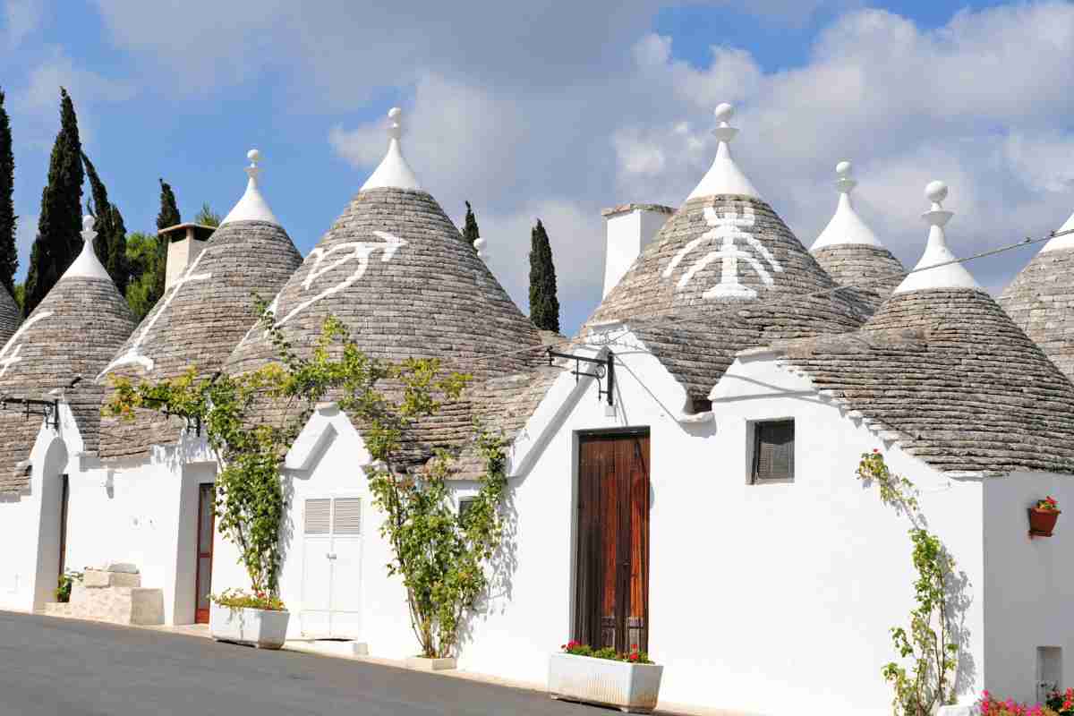 trulli di alberobello neve video freddo