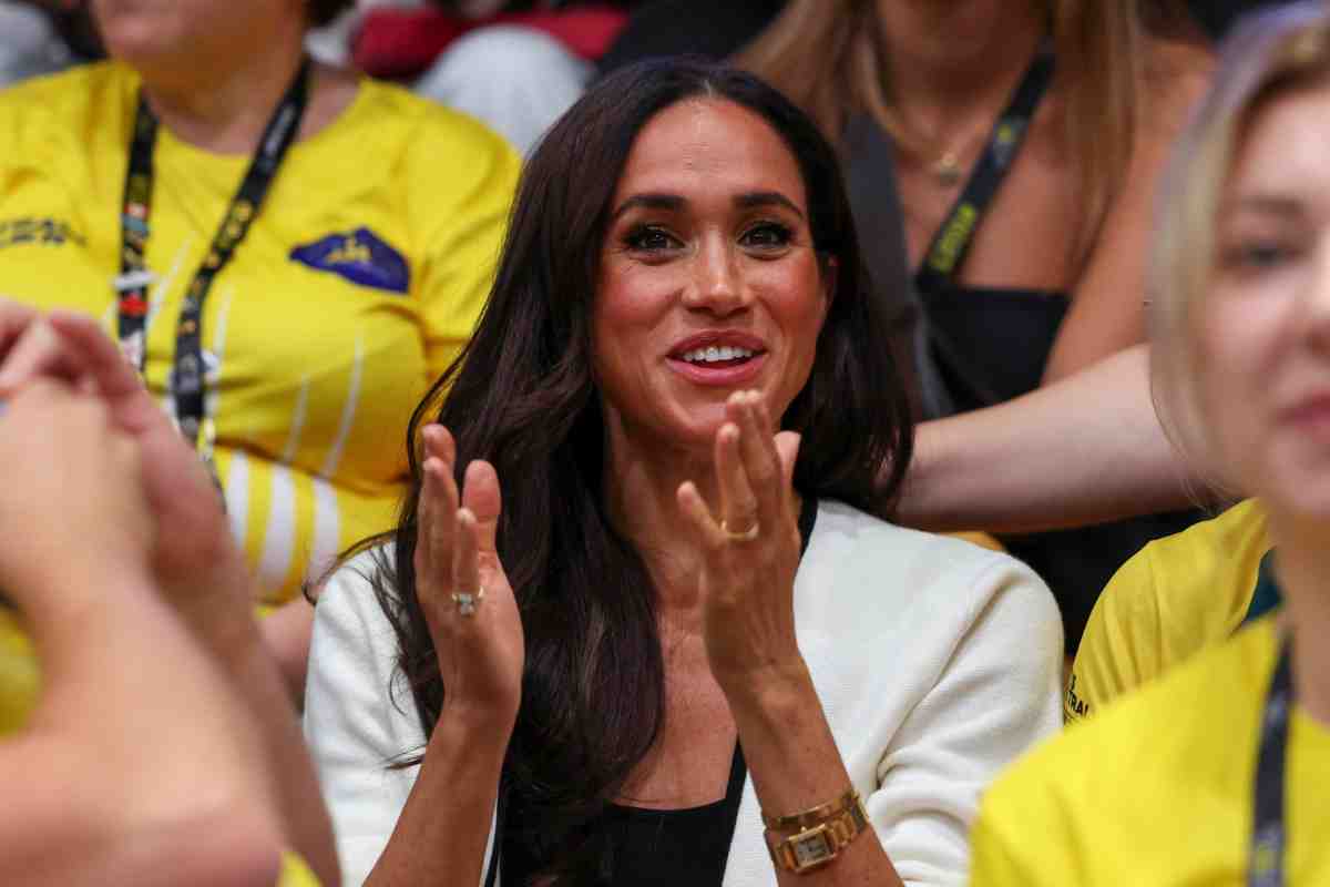 Cosa ha regalato Meghan Markle alla regina Elisabetta