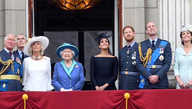 Cosa ha regalato Meghan Markle alla regina Elisabetta