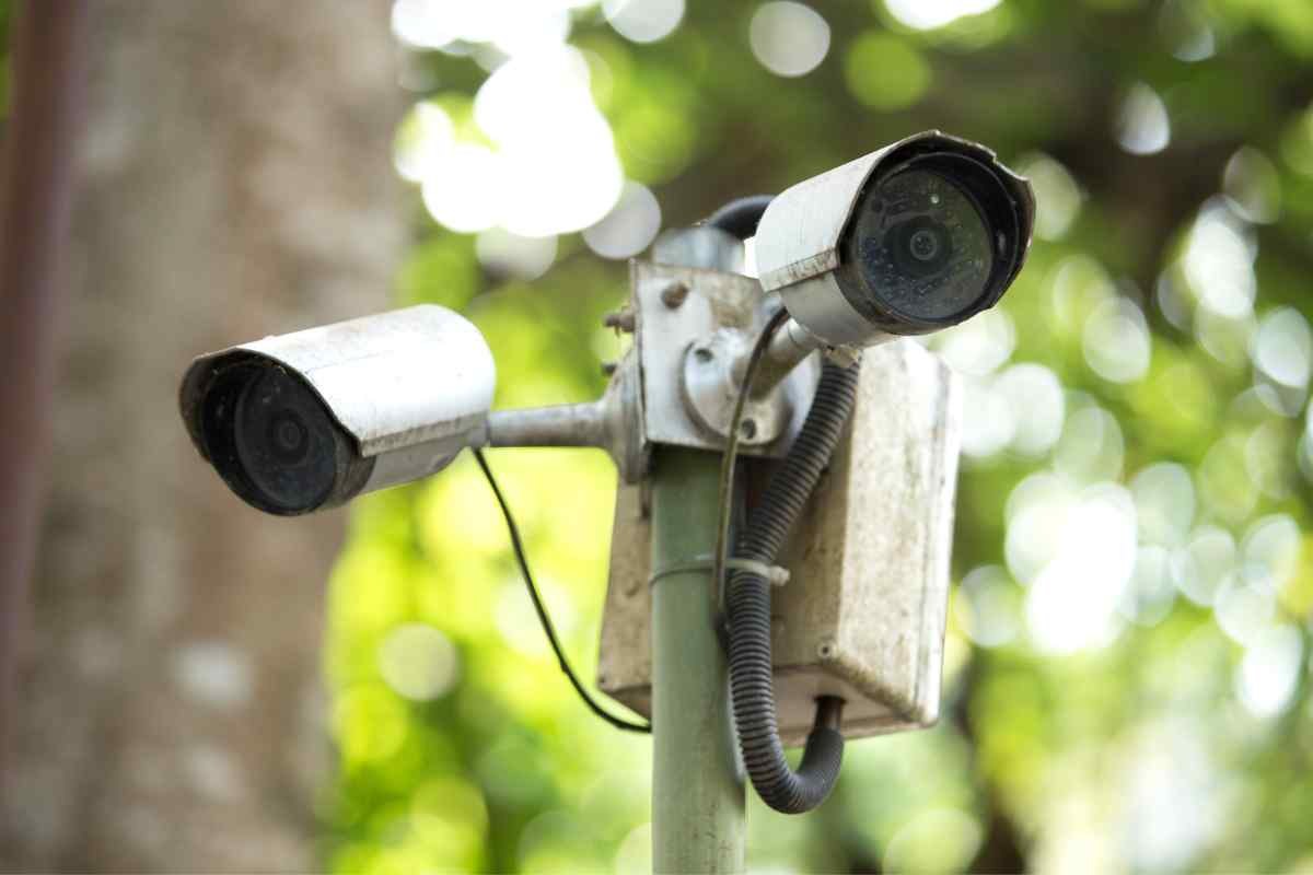 installare le telecamere in giardino