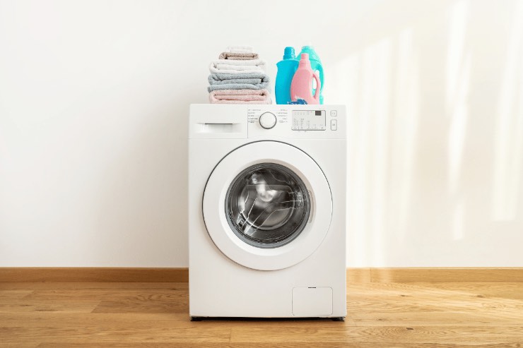 Vuoi risparmiare sull'utilizzo della lavatrice? Ecco alcuni consigli utili